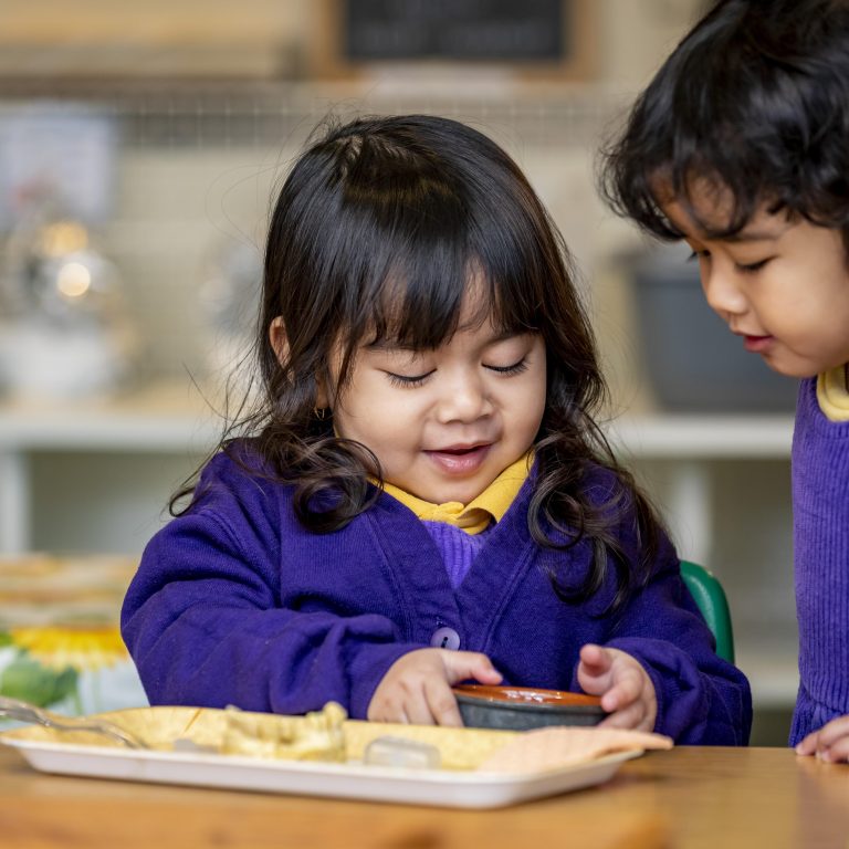 children having lunch